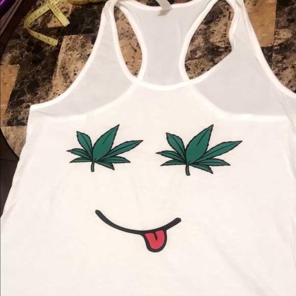 Weed Smiley Face Razorbacks - Picture 2 of 3